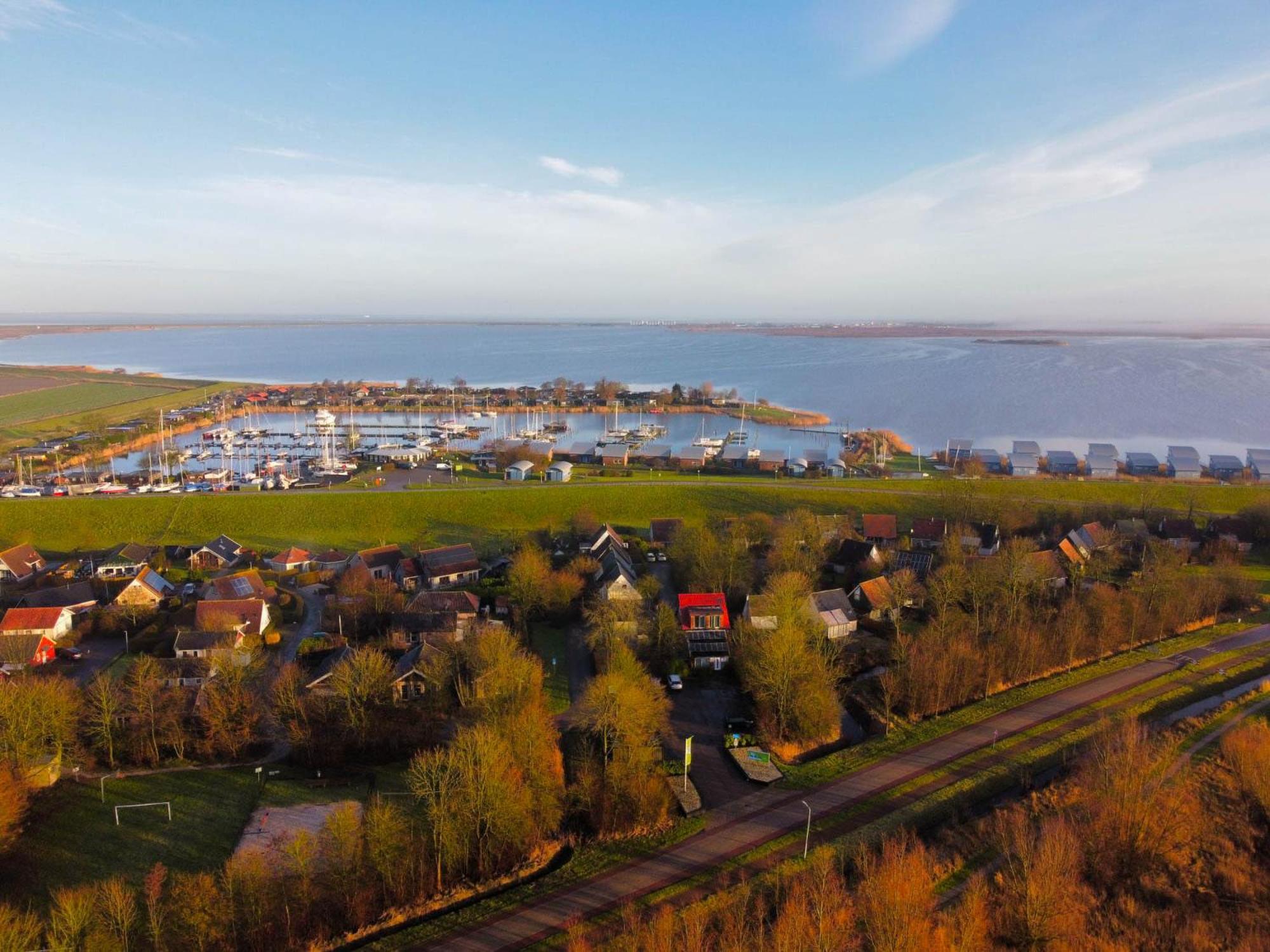 Sonnenhaus 6 Pers House With Sunny Terrace At A Typical Dutch Canal & By Lauwersmeer Lake. Anjum Exteriör bild